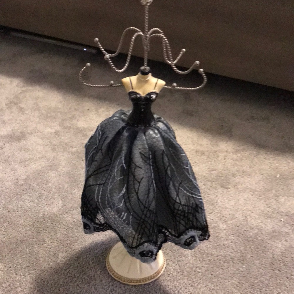 Jewelry stand